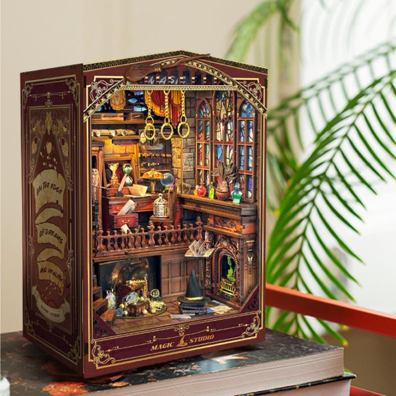 DIY Book Nook Shelf Insert Kit - đánh giá và giá Model Kit Studio