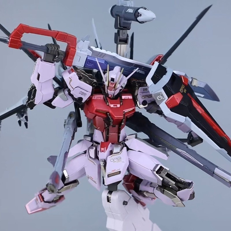 In Stock 8835 Strike Rouge MG  - đánh giá và giá Model Kit Fenrir